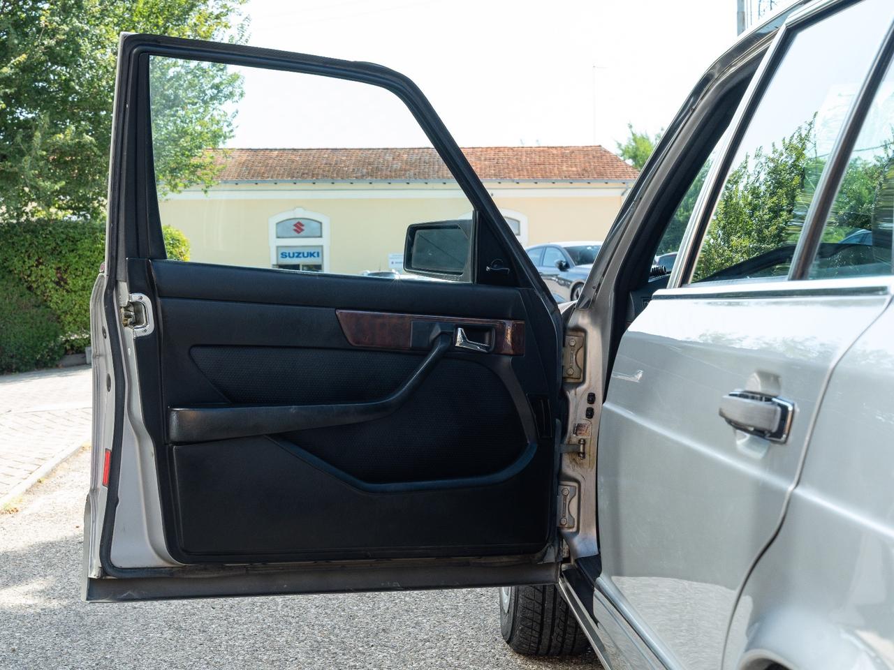 Mercedes-benz S 300 SE