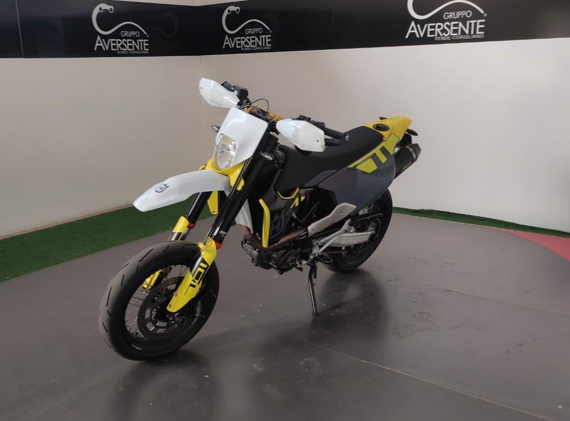 Husqvarna 701 Supermoto