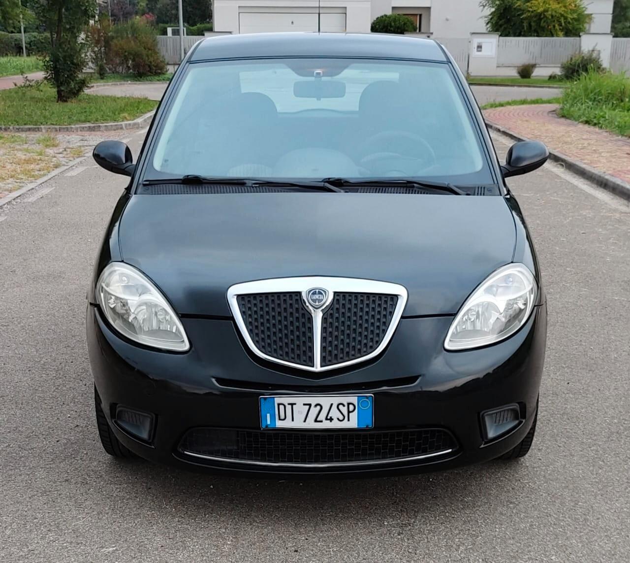 Lancia Ypsilon 1.2 Argento
