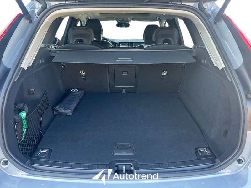 Volvo XC60 T6 Recharge Plug-in Hybrid 253+145 CV AWD Automatico Core