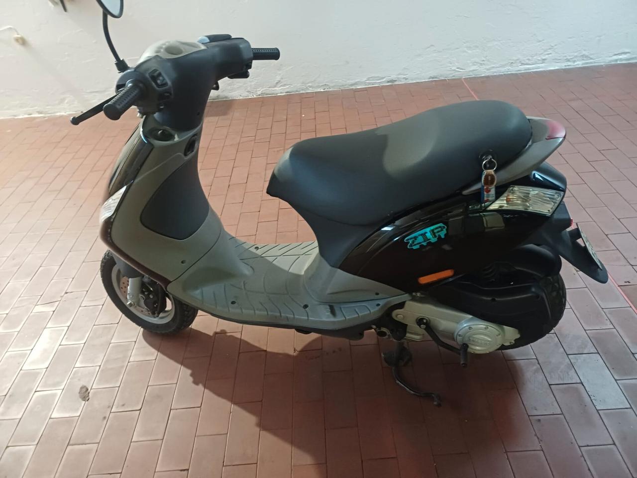 Piaggio Zip +