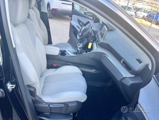 PEUGEOT 3008 BlueHDi 130 S&S Allure
