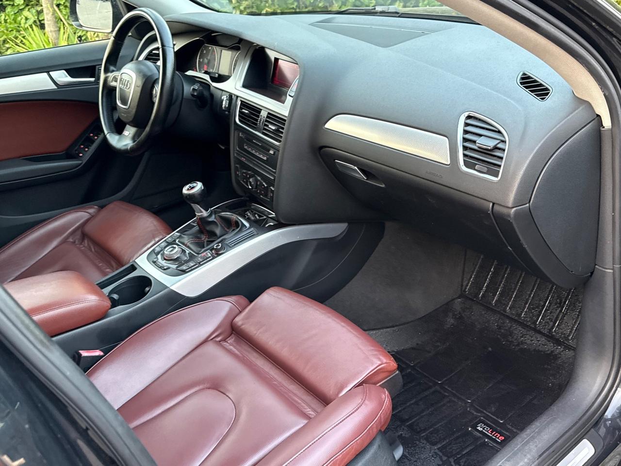 Audi A4 2.0 TDI 143CV S-LINE PELLE CERCHI R18