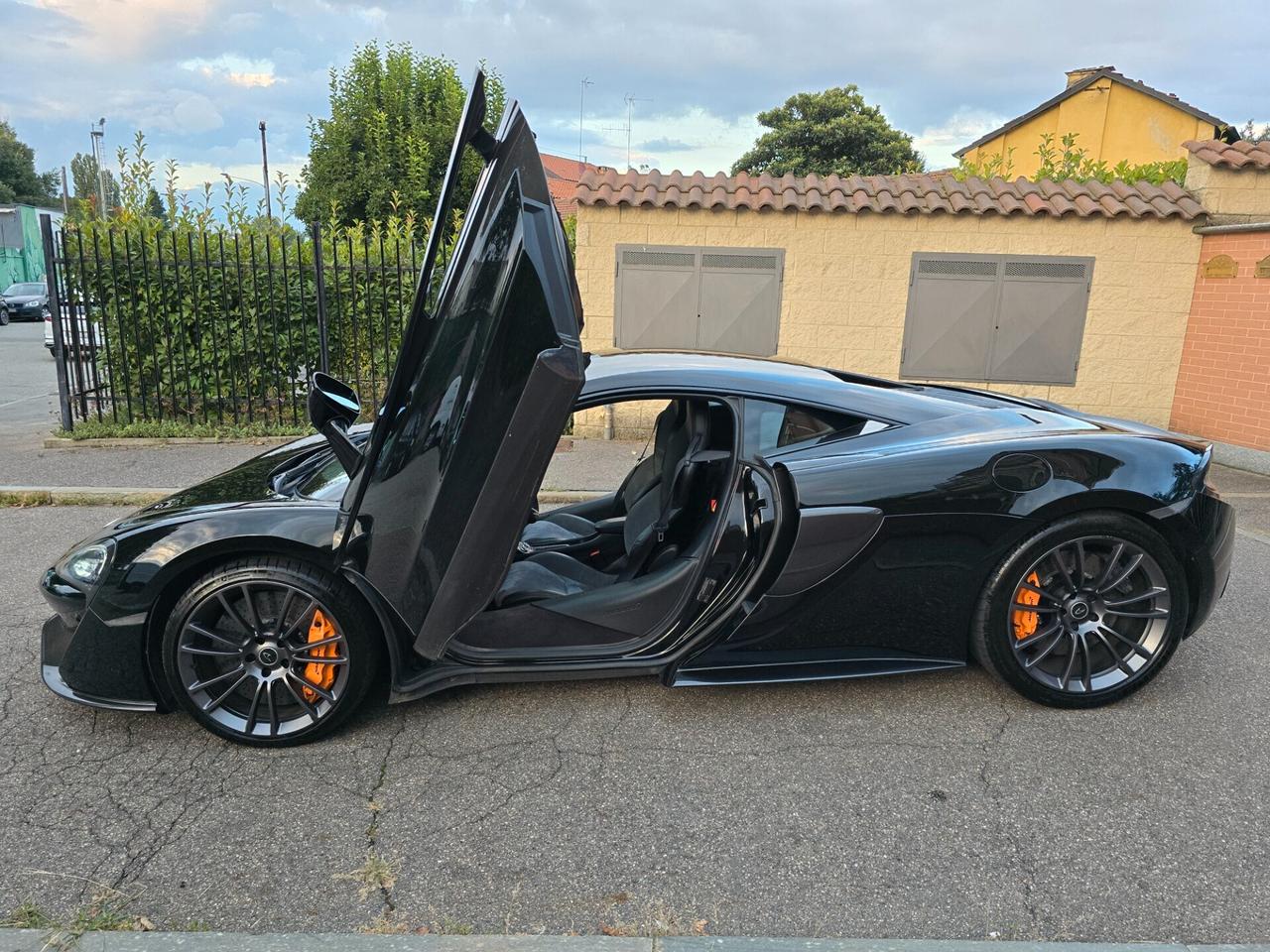 Mclaren 570S