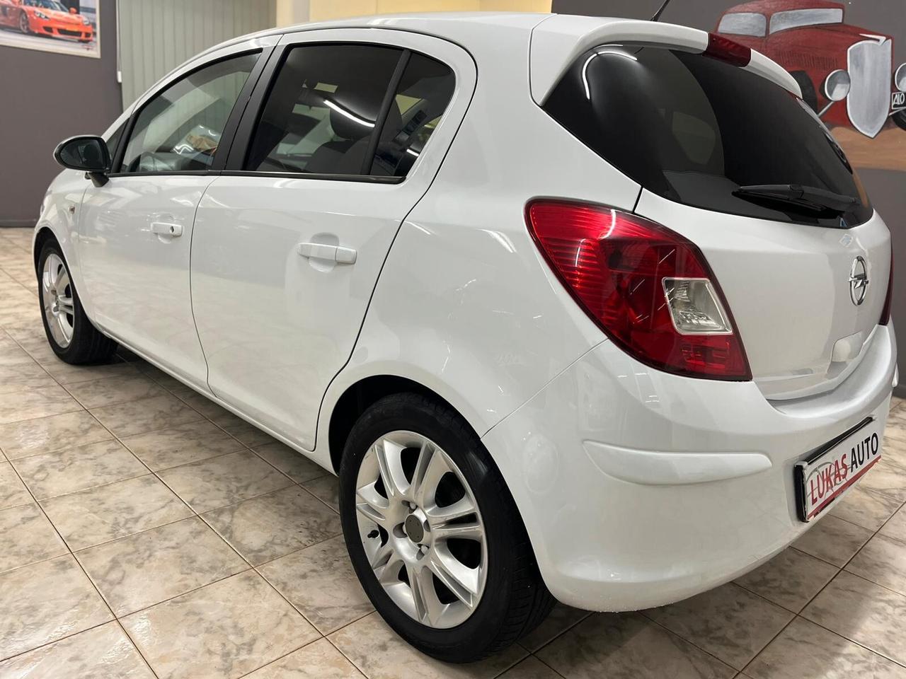 Opel Corsa 1.2 85CV 5 porte GPL-TECH One