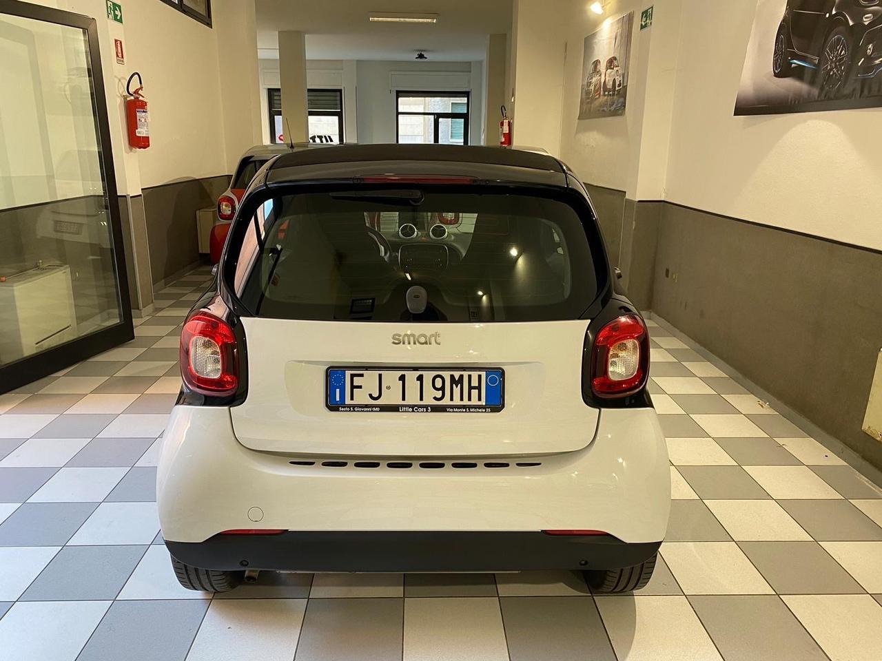 Smart ForTwo 70 1.0 automatica benzina 26.000km