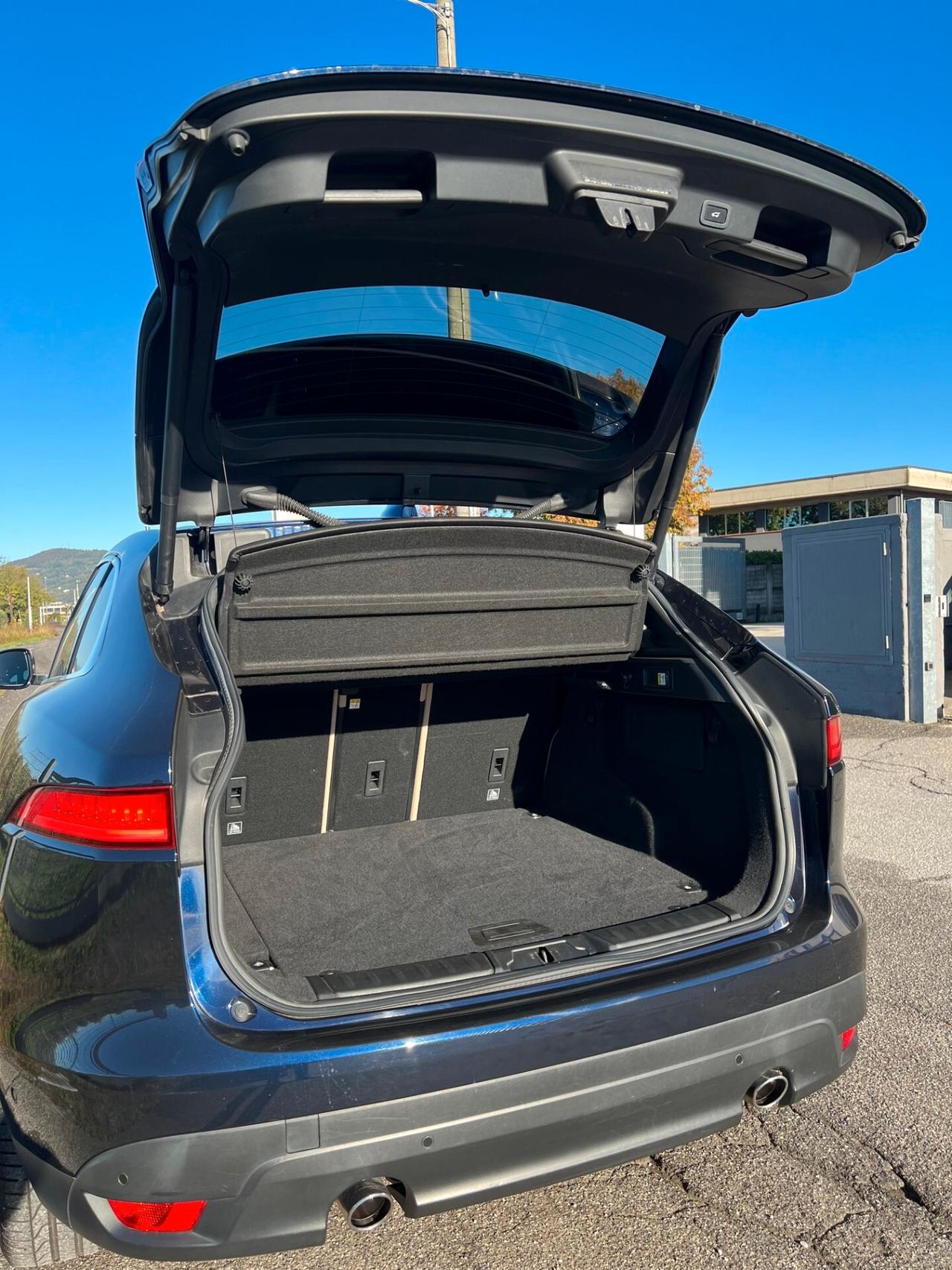 Jaguar F-Pace 2.0 D 240 CV AWD aut. Prestige