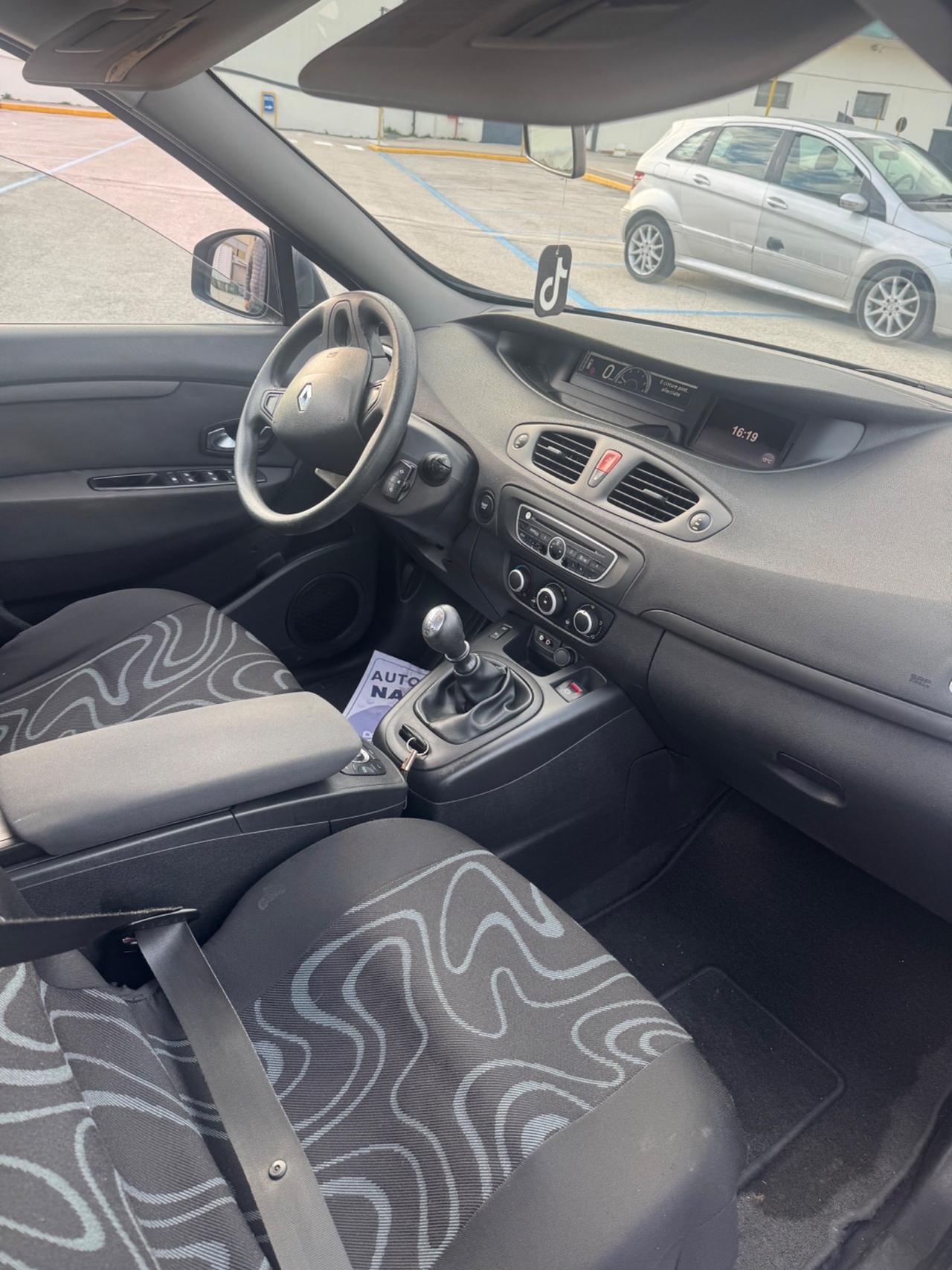 Renault Scenic Scénic 1.5 dCi 110CV Confort