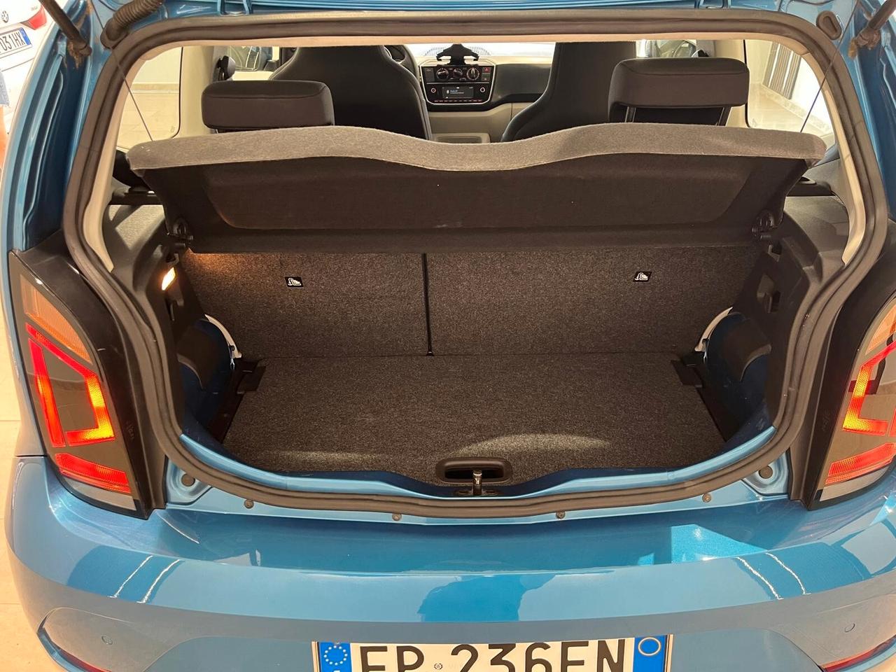 Volkswagen up! 1.0 3p. move asg Automatica