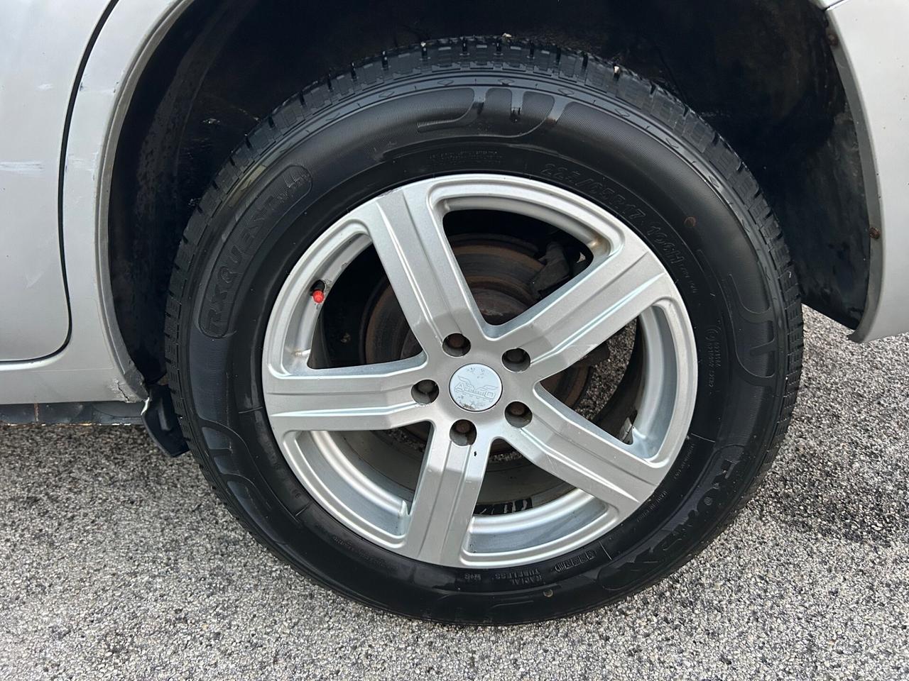 Toyota RAV 4 RAV4 2.2 D-4D 136 CV Sol unico propri