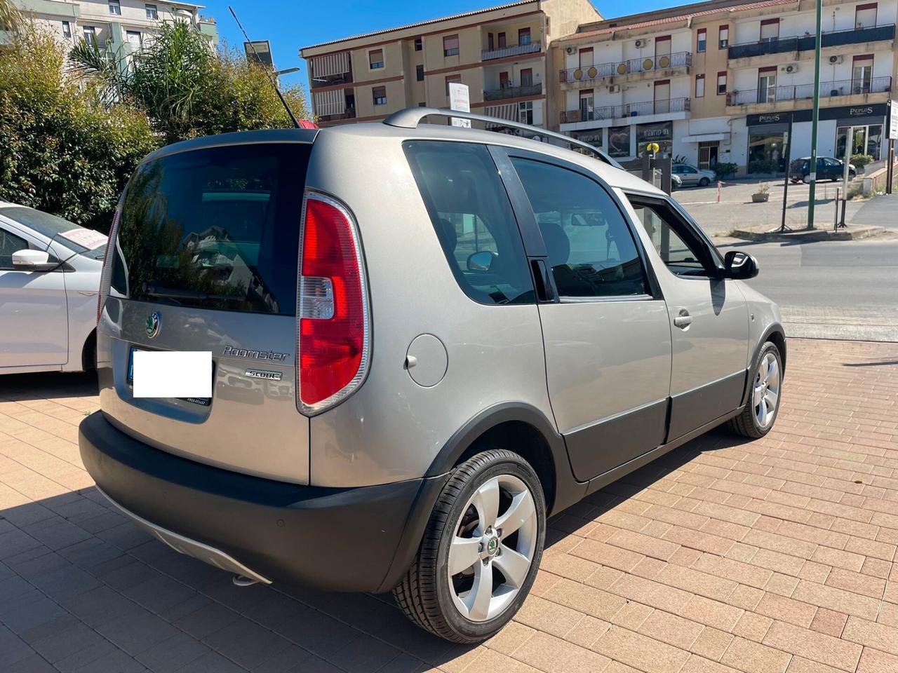 SKODA Roomster "Finanziabile Senza Busta Paga"