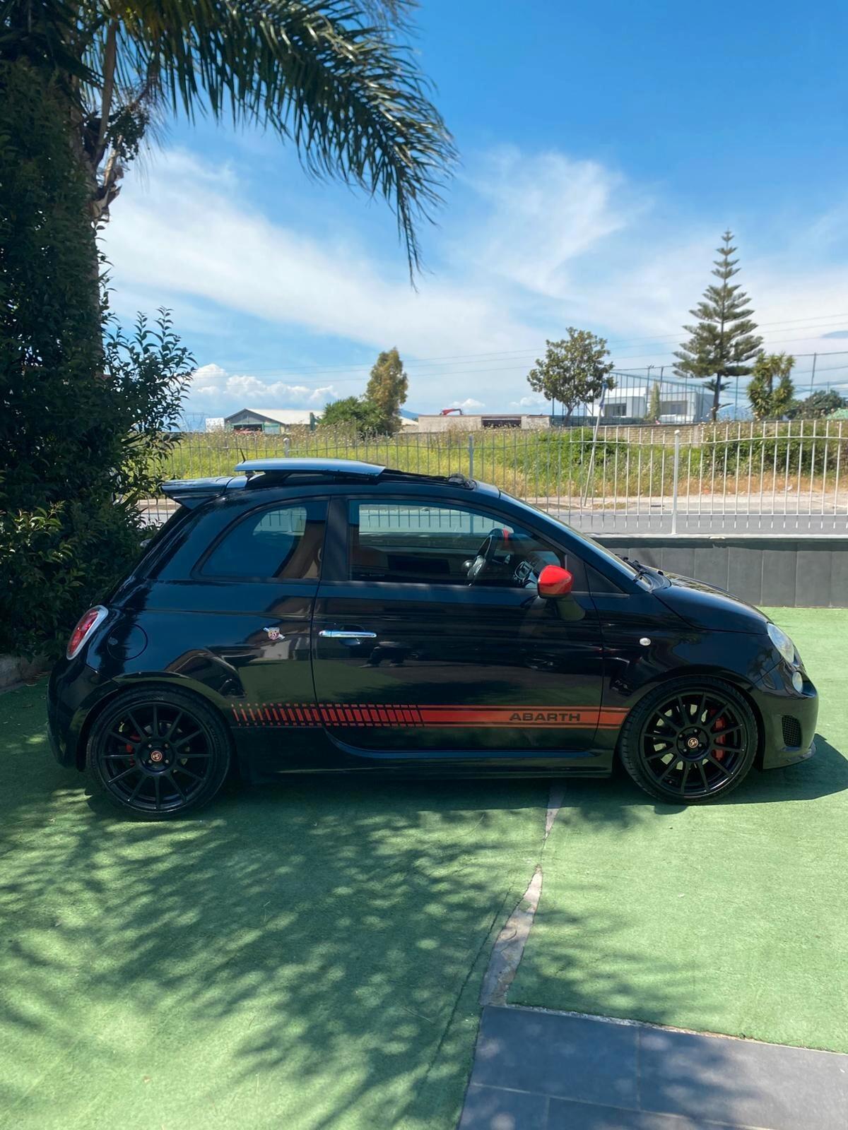 Abarth 500 Fiat 1.4 T-Jet esseesse