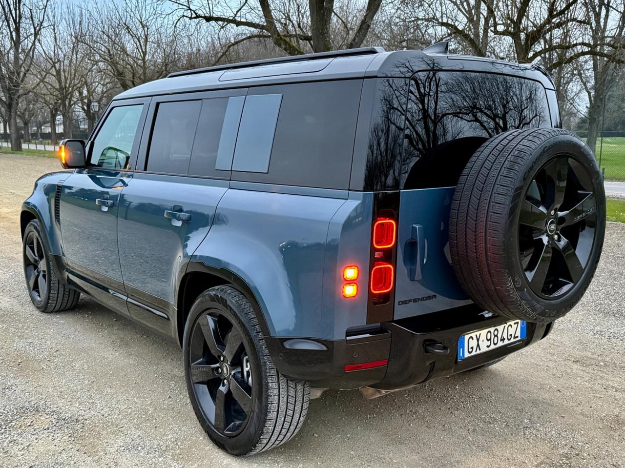 Land Rover Defender - subentro leasing leggere