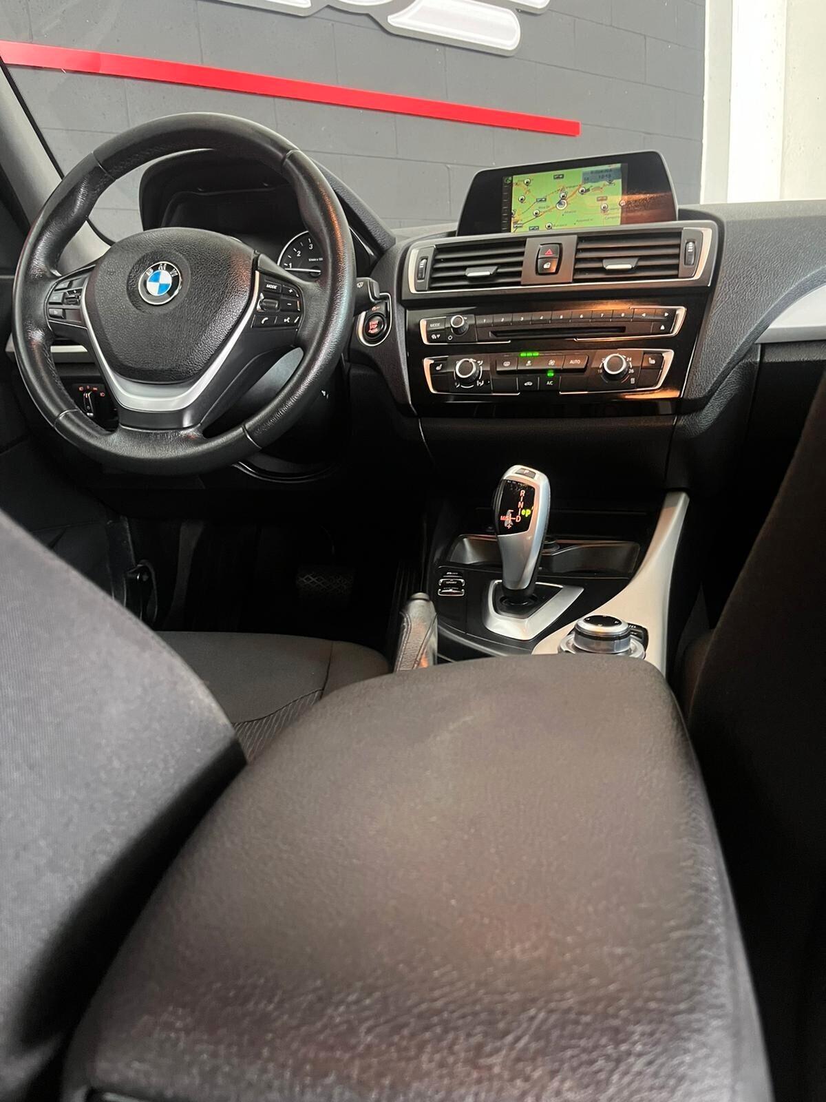 Bmw 120 120i 5p. Advantage
