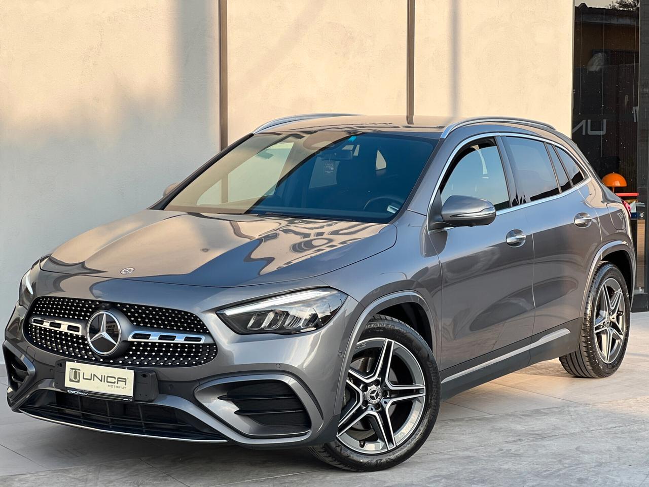 Mercedes-benz GLA 200 d 150cv AMG Premium UNICO PROPRIETARIO IVA ESPOSTA