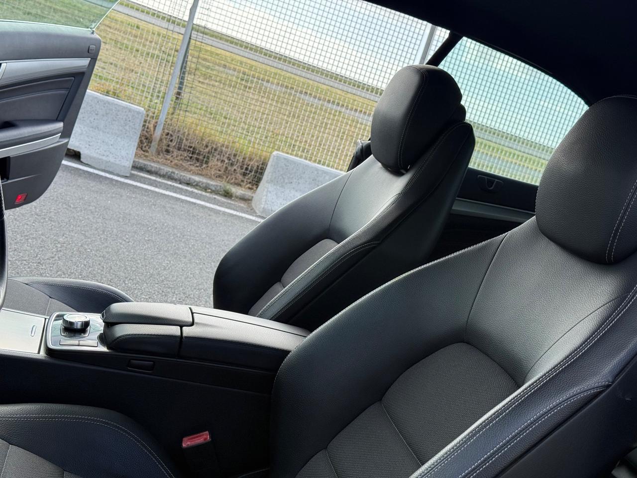 Mercedes-benz E 220 Cabrio-NAVI-AUTOMATICO-PERMUTABILE-.