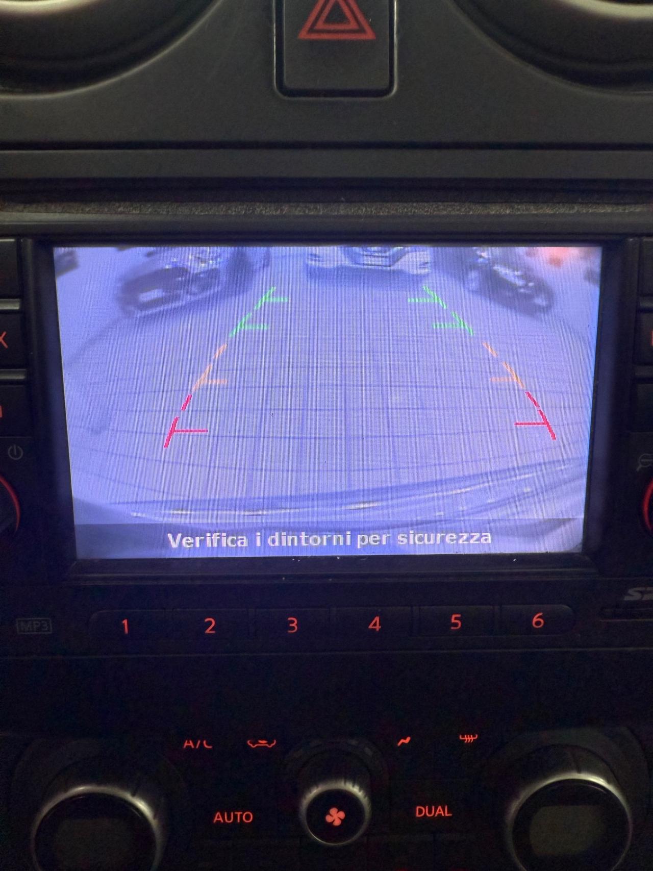 Nissan Qashqai 2.0 dCi DPF 4WD Tekna