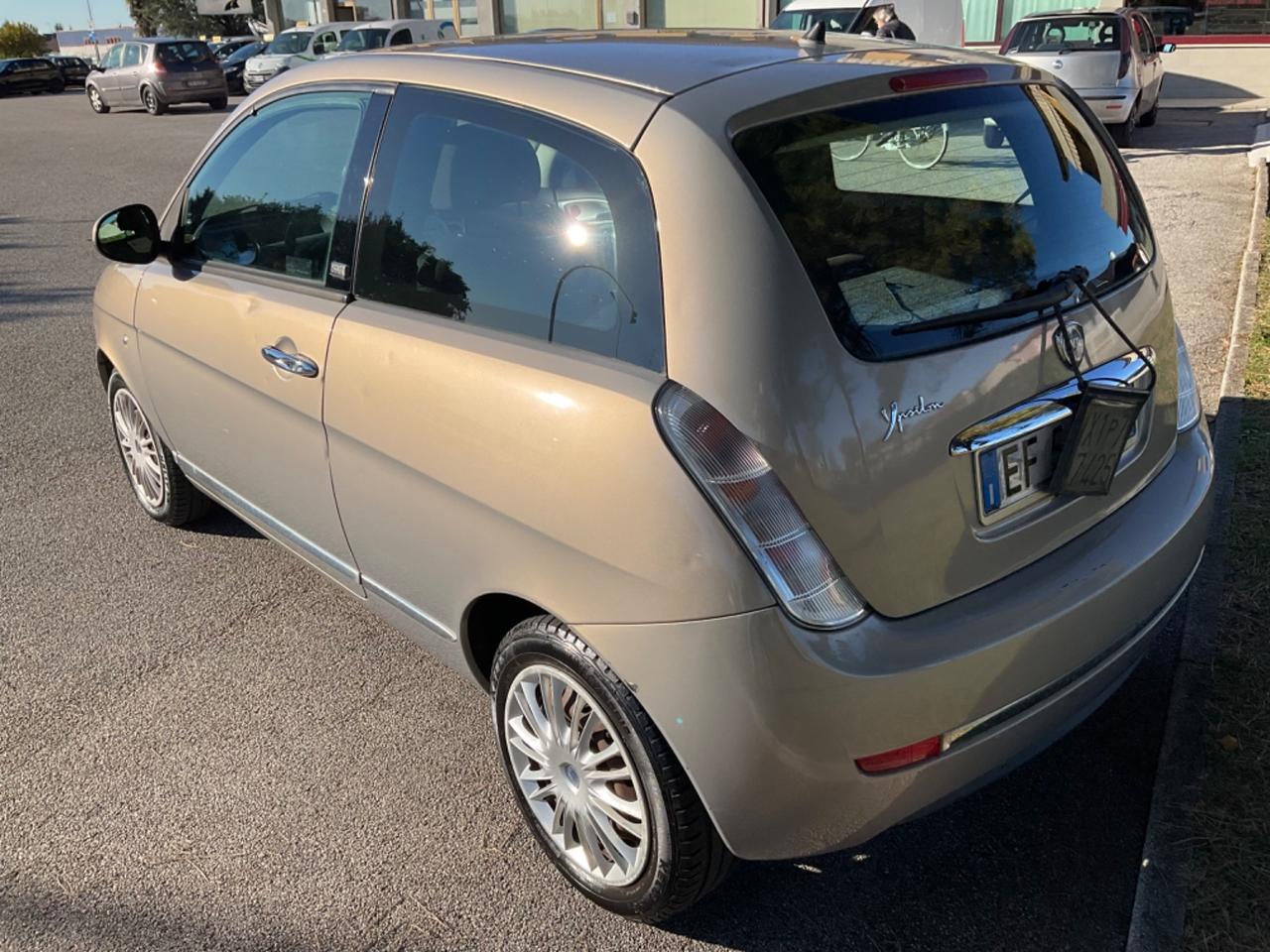 Lancia Ypsilon 1.2 69 CV Diva