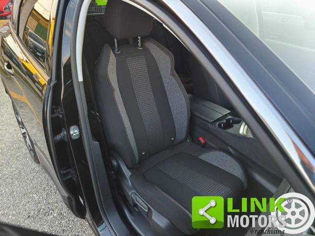 PEUGEOT 3008 BlueHDi 120 S&S Allure