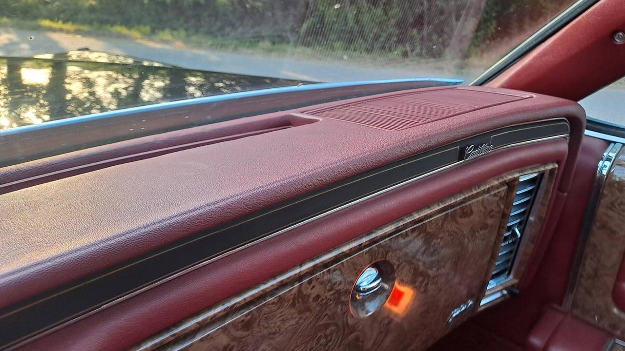 Cadillac Deville de ville PREZZO OFF-E-R-TA