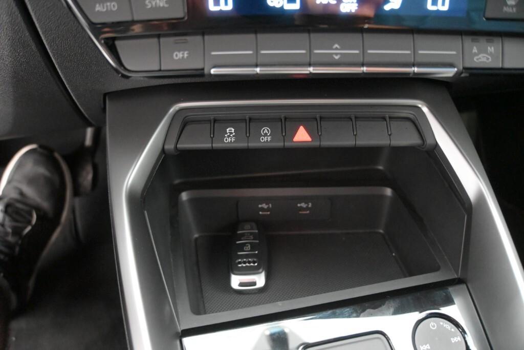 Audi A3 SPB 30 TDI Business Advanced