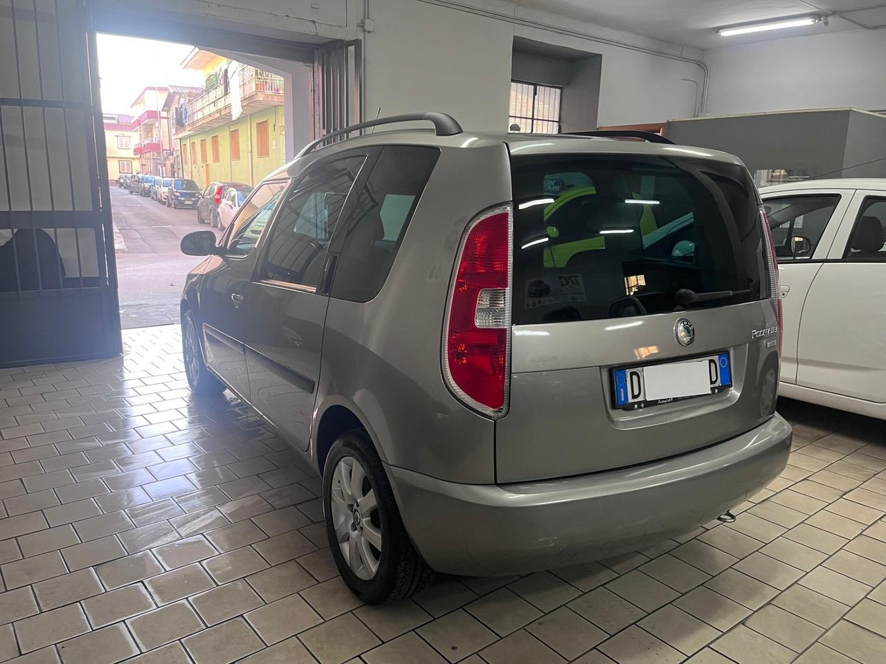 Skoda Roomster 1.2 GPLine garantita 2010