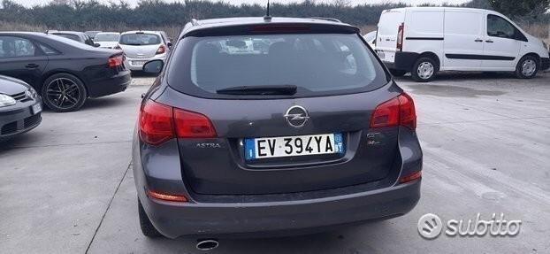 Opel Astra 2.0 CDTI 160 CV Station Wagon sport turer