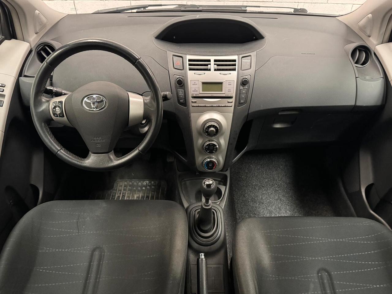 Toyota Yaris 5 porte Navi