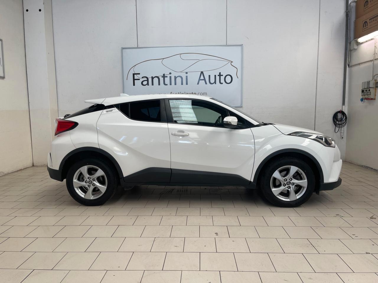 Toyota C-HR Active 1.2 2wd-Ok Neopatentati-LEGGI SOTTO