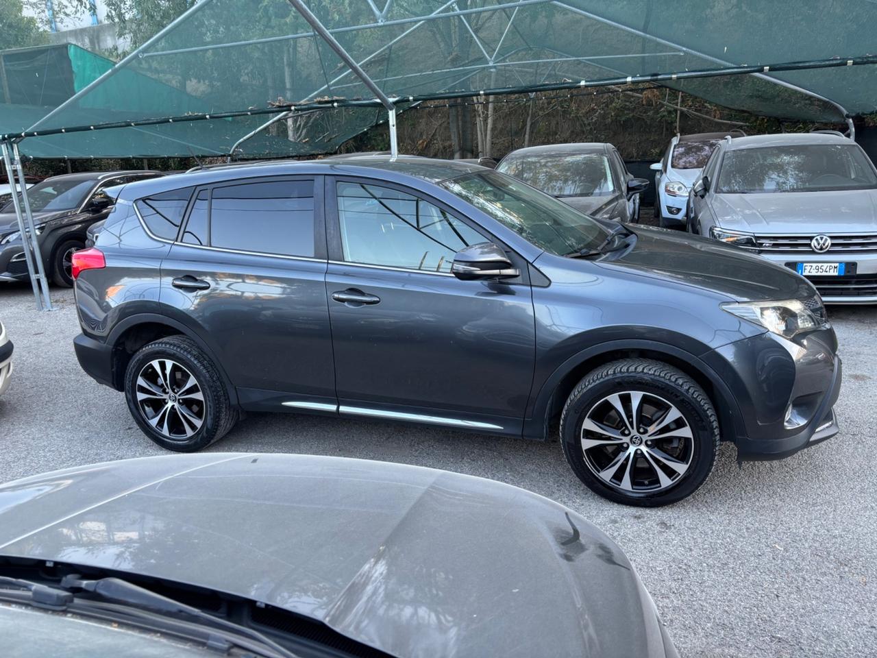 Toyota RAV 4 - 2.0 D-4D Style White Ed.