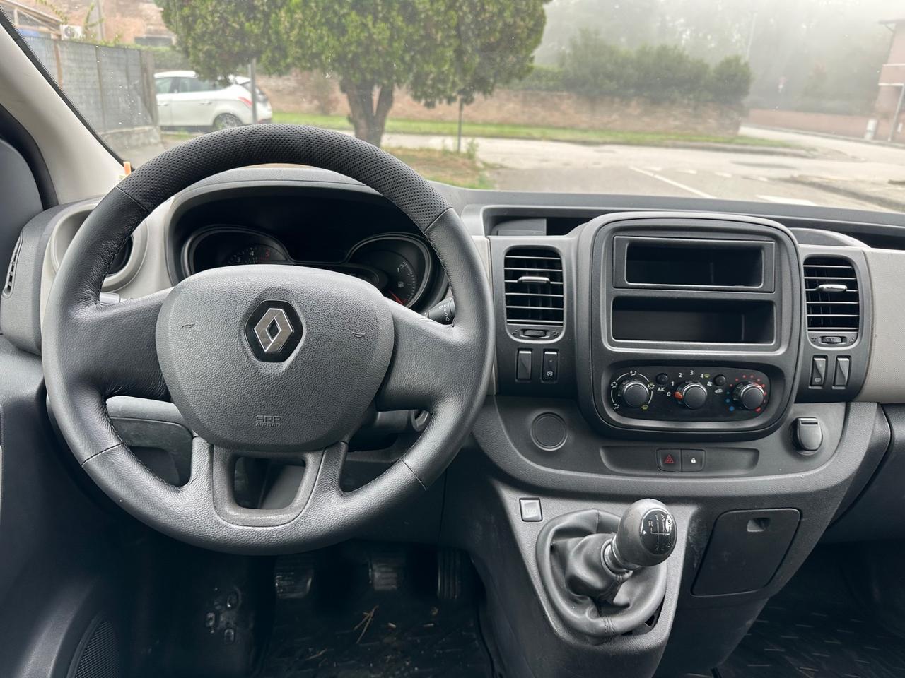 Renault Trafic 1.6 dCi 125CV 6 posti Permuta