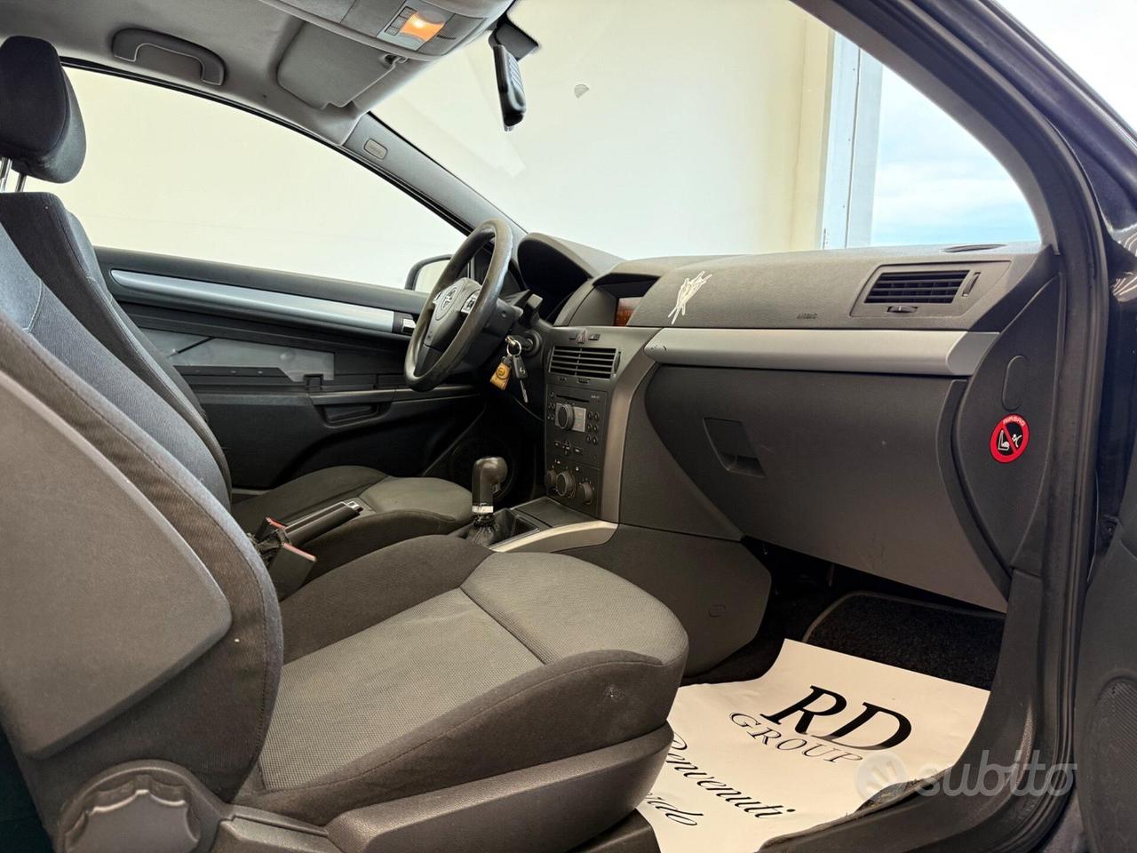 Opel Astra GTC 1.7 CDTI