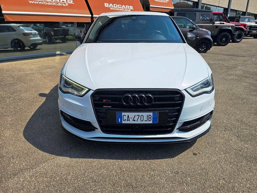 Audi A3 1.8 TFSI 180CV S LINE ESTETICA S3