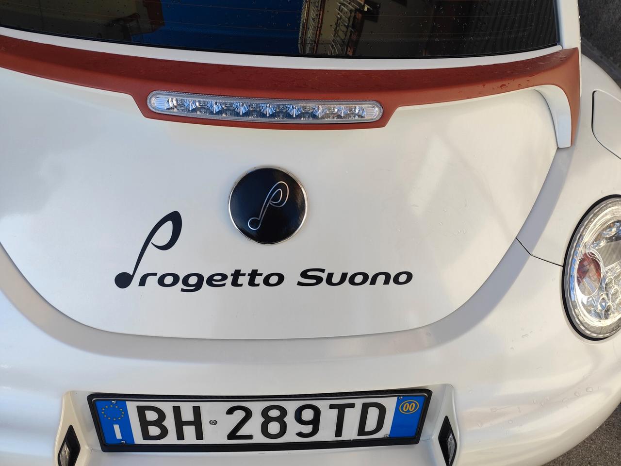 Volkswagen New Beetle AUTO Demo ALPINE, SOUND QUALITY, WRAPPATA, PARI AL NUOVO