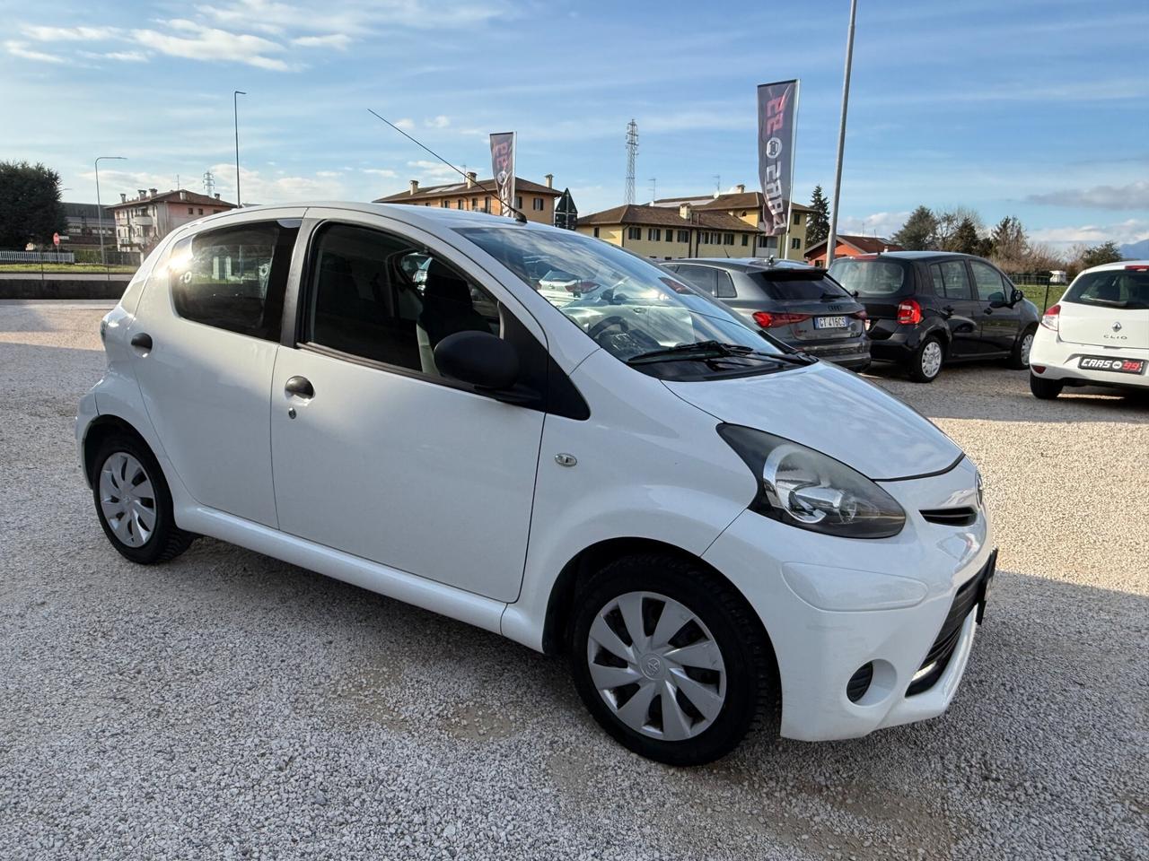 Toyota Aygo 1.0 12V VVT-i 5 porte Active Connect