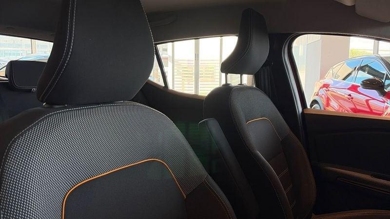 Dacia Sandero Stepway 1.0 tce Comfort Eco-g 100cv Stepway 1.0 tce ECO-G Comfort