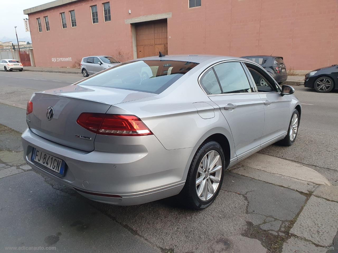 VOLKSWAGEN Passat 1.6 TDI Comfortline BMT