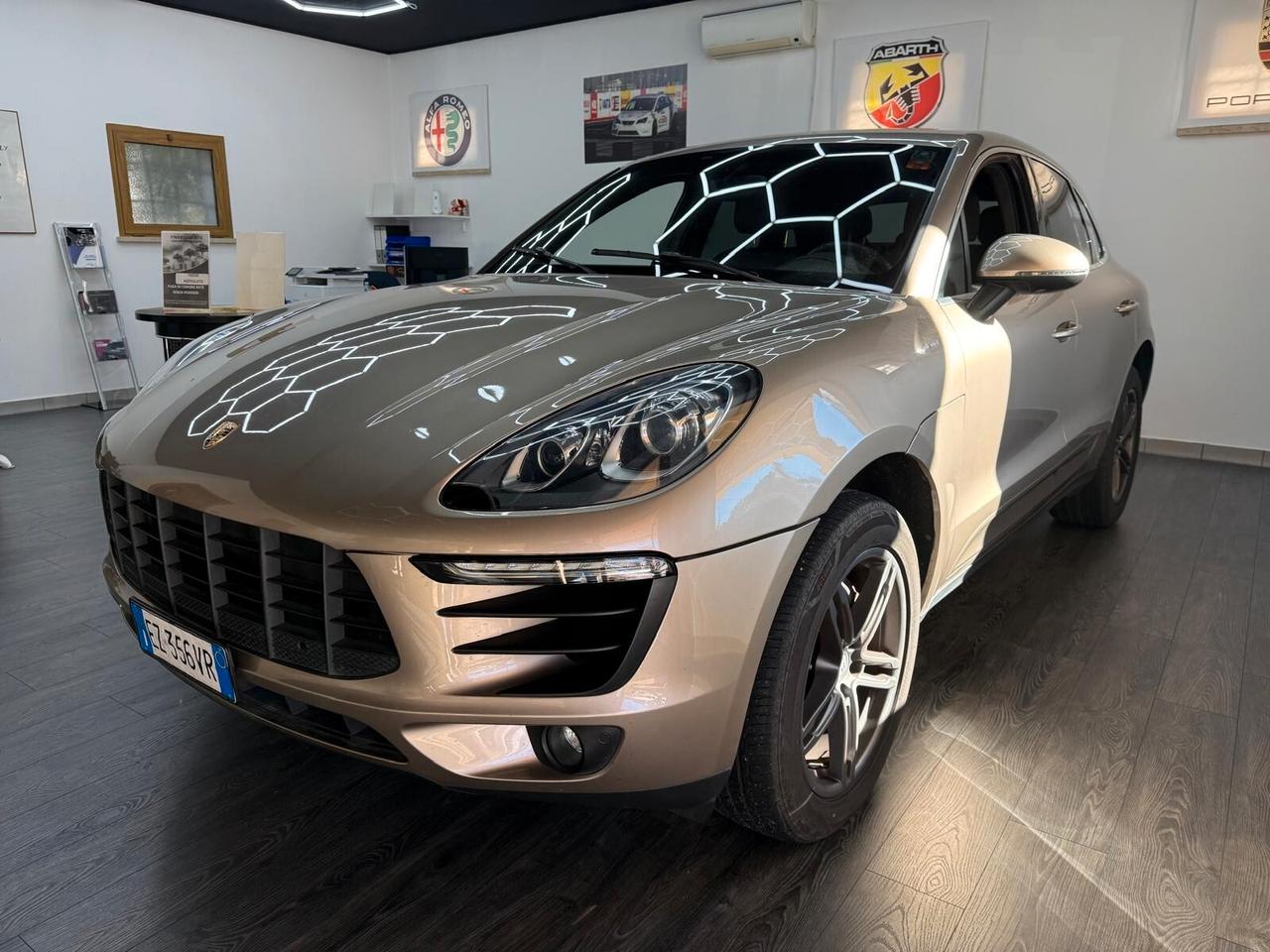 Porsche Macan S