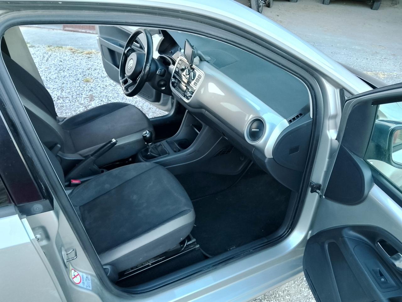Volkswagen up 1.0 tutta tagliandata full optional