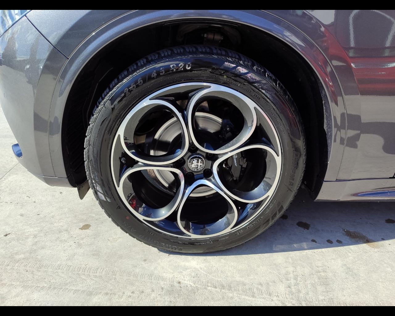 ALFA ROMEO Stelvio - Stelvio 2.2 Turbodiesel 210 CV AT8 Q4 Veloce