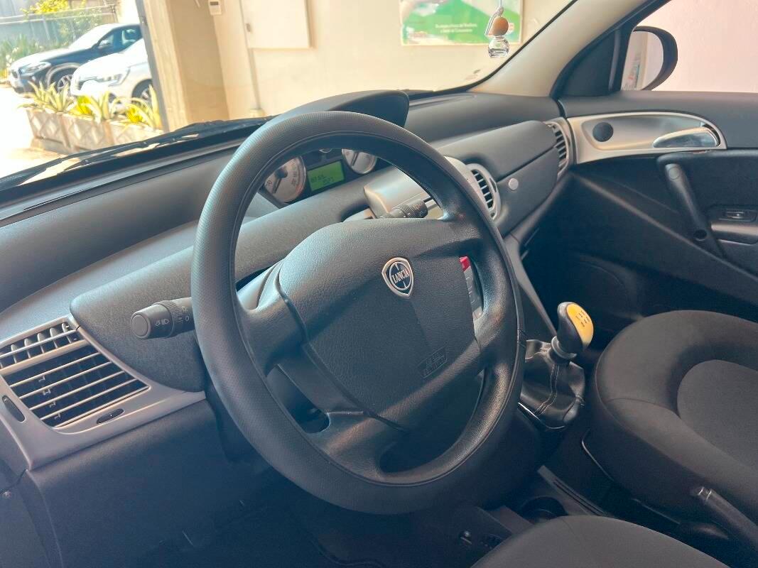 Lancia Ypsilon 1.2 8v Diva - Imp. GPL -