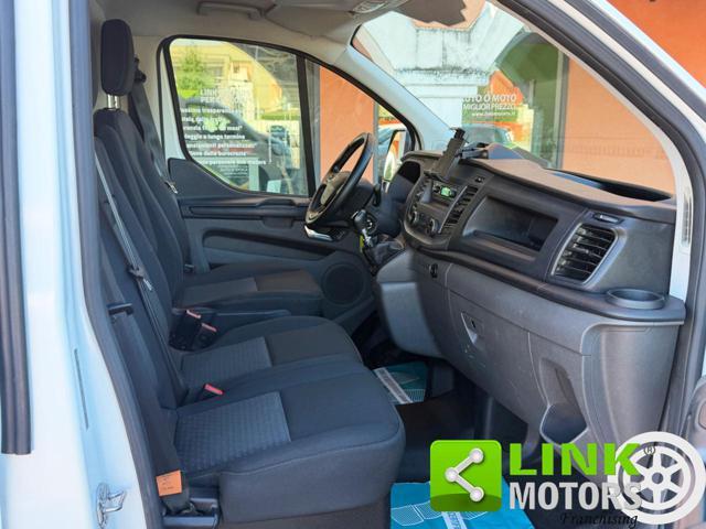 FORD Transit Custom 300 L2H1 2.0 EcoBlue 130cv Furgone Trend