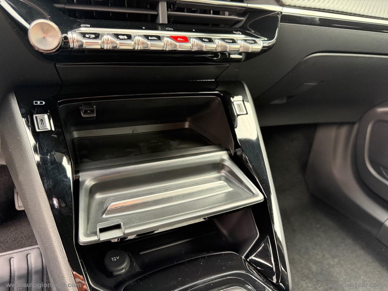 PEUGEOT 2008 Hybrid 136 e-DCS6 Allure