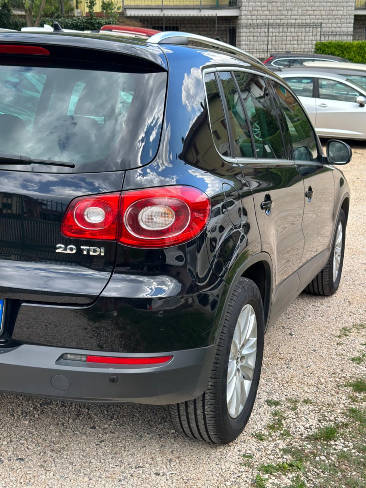 Volkswagen TIGUAN 2.0 TDI DPF 4MOTION DSG SPORT