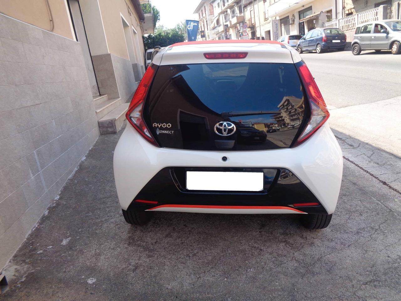 Toyota Aygo Connect 1.0 VVT-i 72 CV x-wave (Finanziabile)
