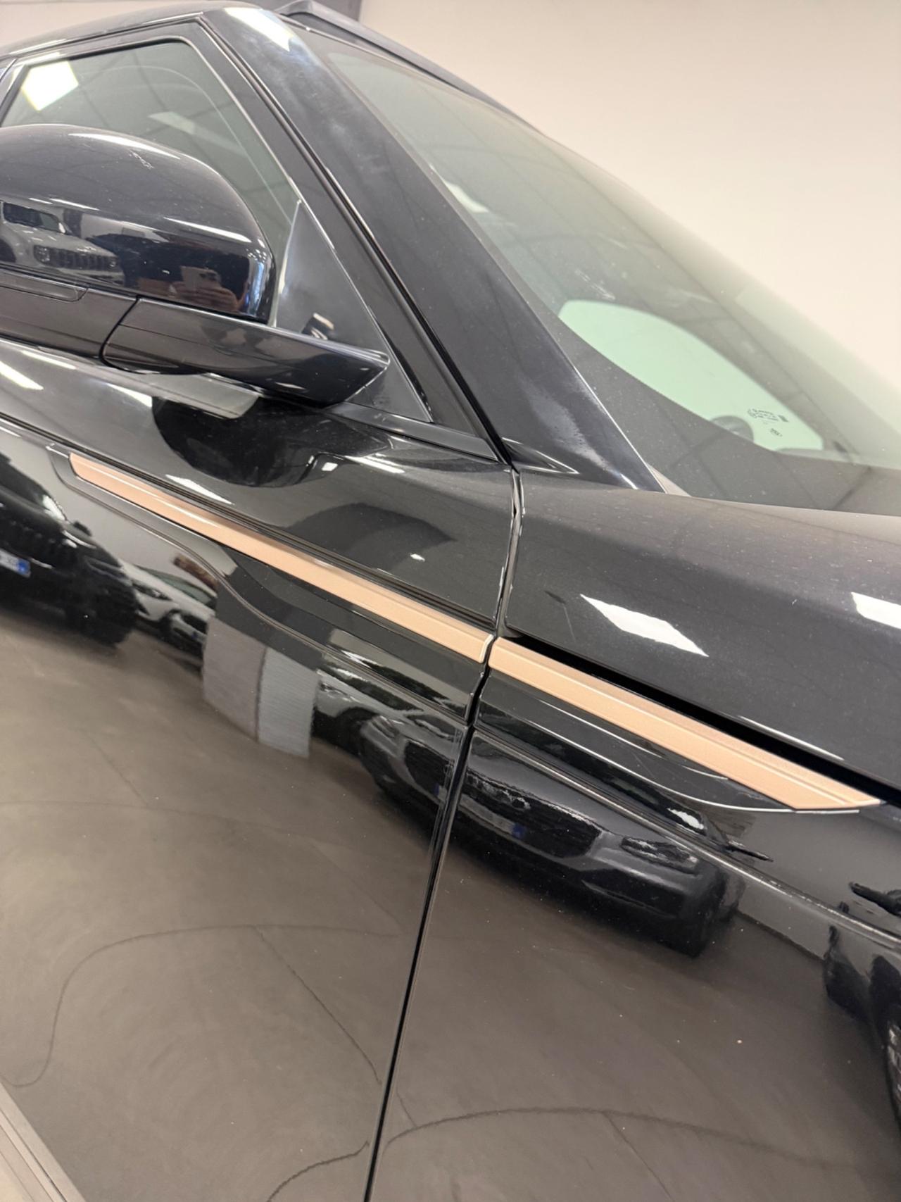 Land Rover Range Velar 2.0D I4 240 CV R-Dynamic HSE