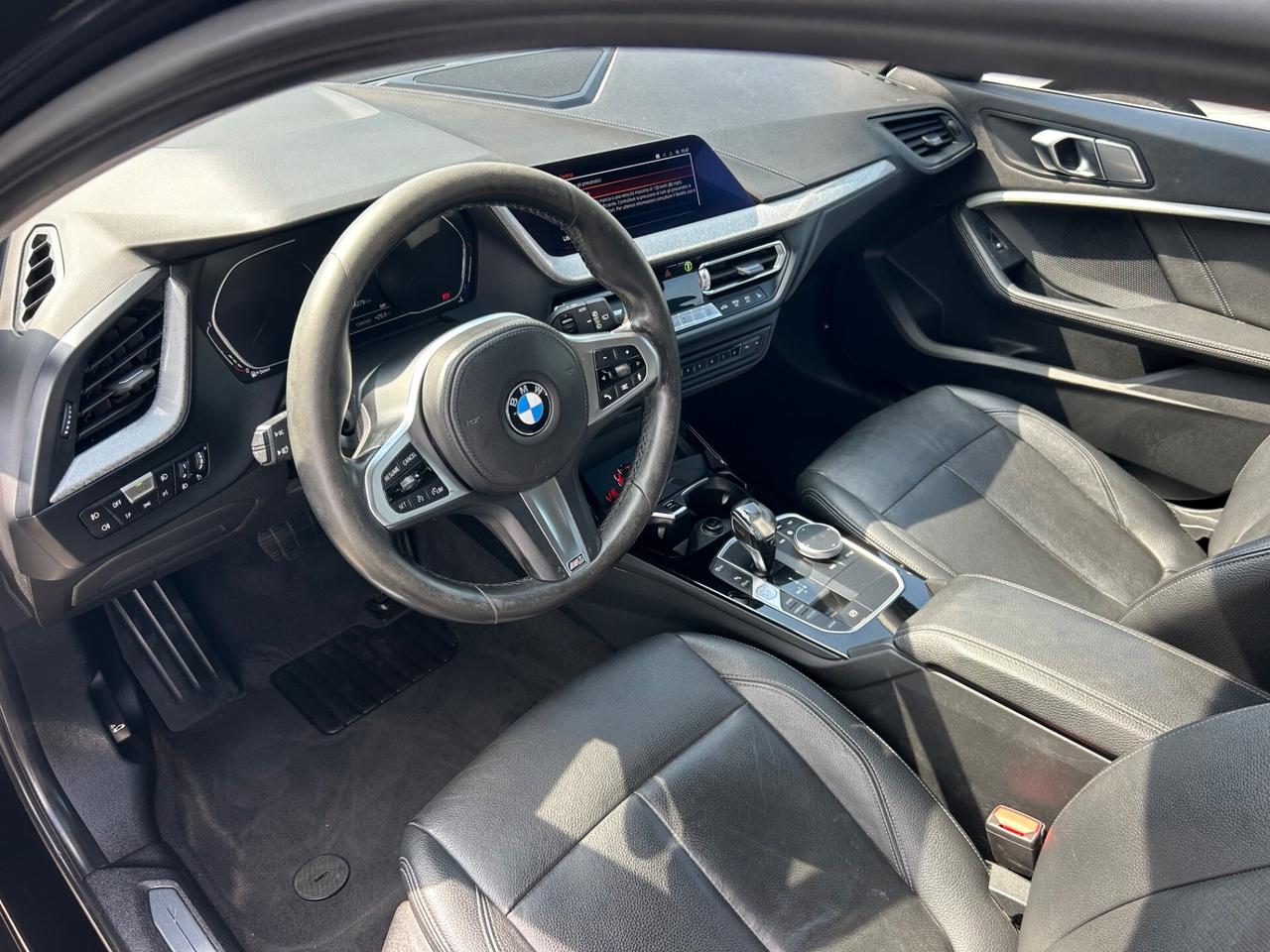 Bmw 118 118d 5p. Luxury