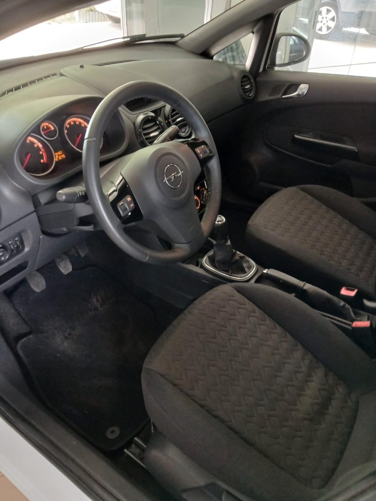Opel Corsa 1.2 85CV 5 porte GPL-TECH Edition