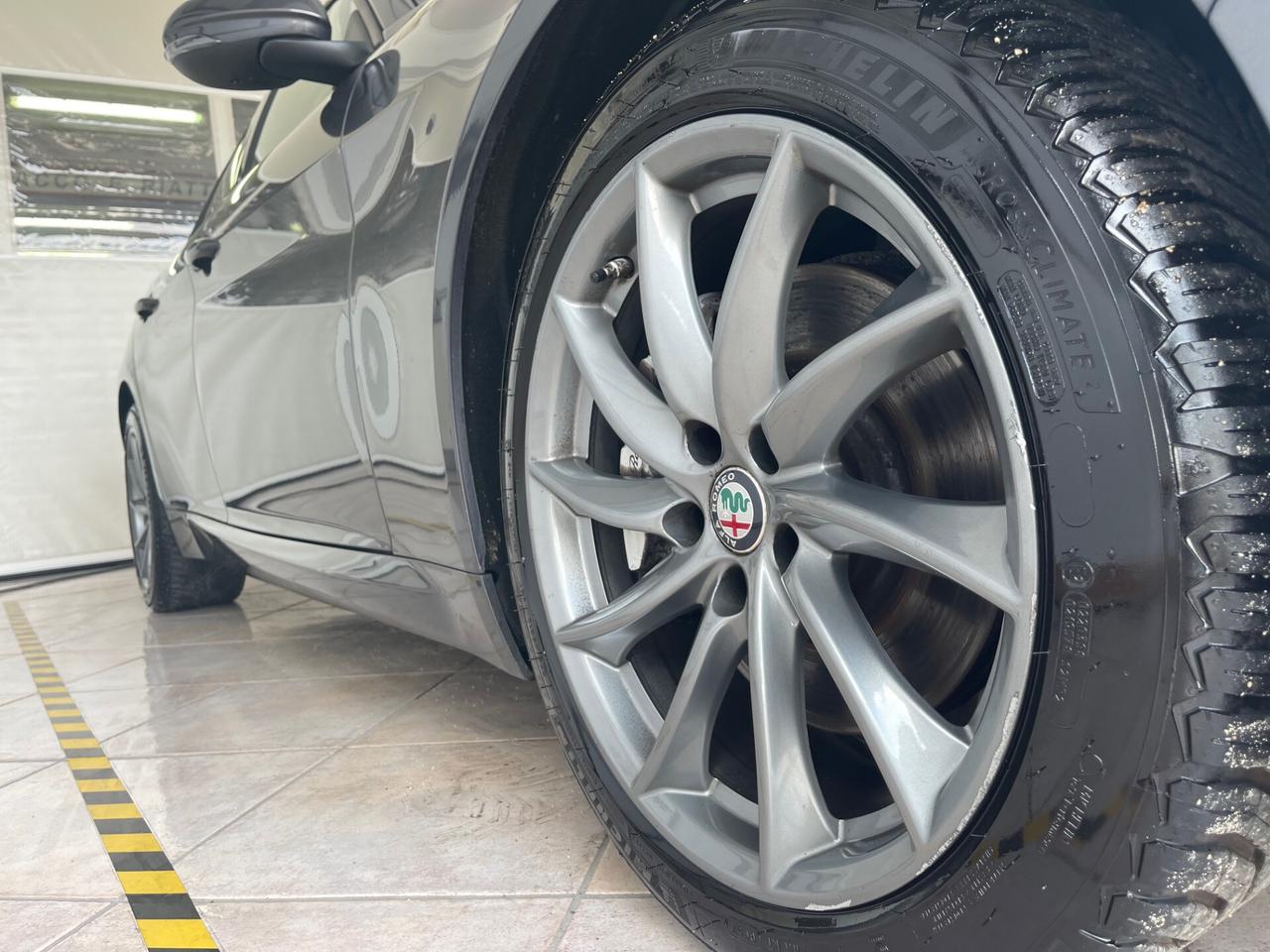 Alfa Romeo Giulia 2.2 Turbodiesel 180 CV AT8 AWD Q4 Super