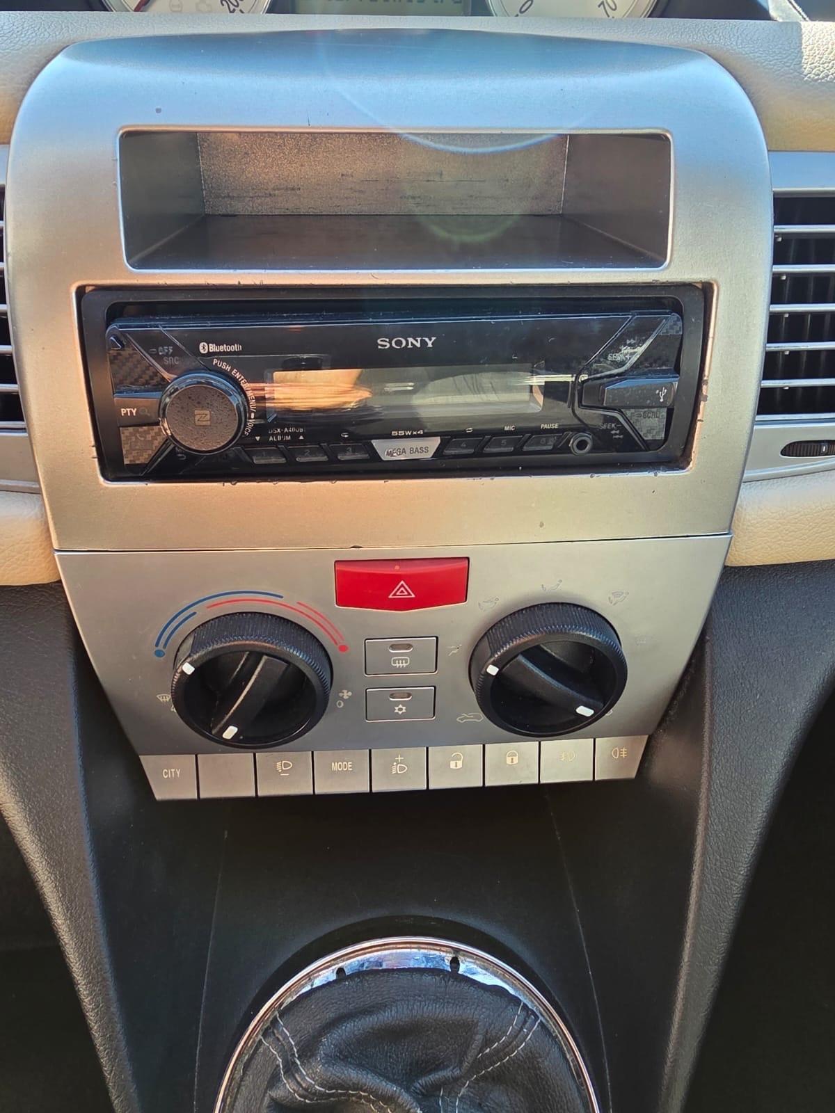 Lancia Ypsilon 1.4 Oro Ecochic GPL